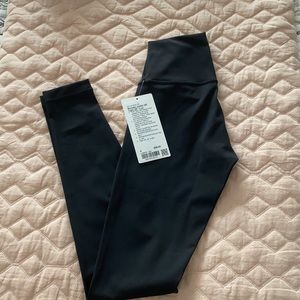 Lululemon Wunder Under HR tight 28 inches -